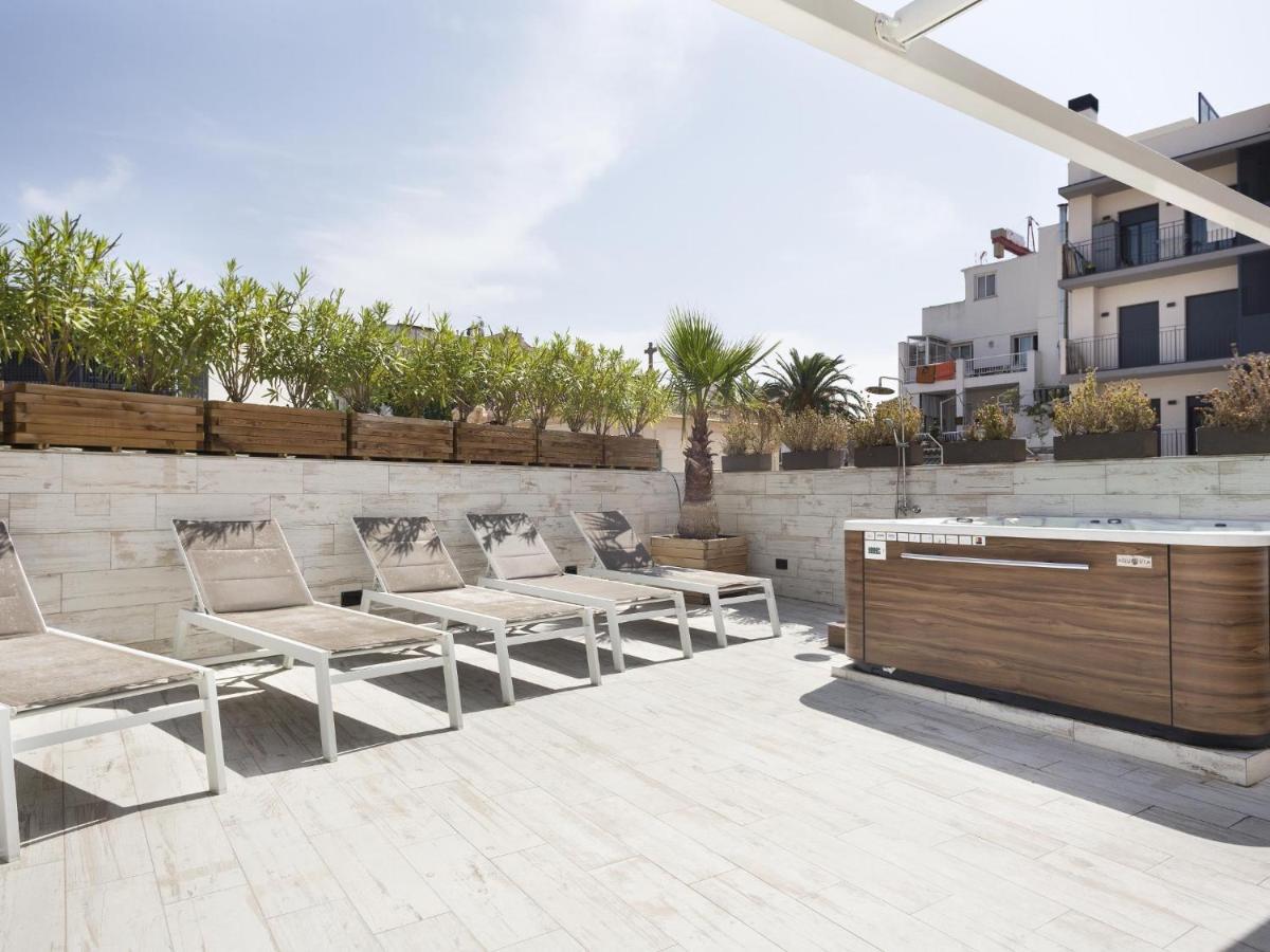 Sitges Spaces Mediterranean Apartments 5 Bedrooms, 4 Bathrooms, 75M2 Terrace, Centre Sitges- Sleeps 11 Exterior photo